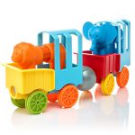 An Elephant and a Lion in 2 built carriages from the SmartMax My First Animal Train