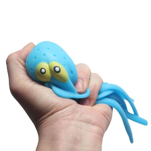 Squeezing a splash octopus