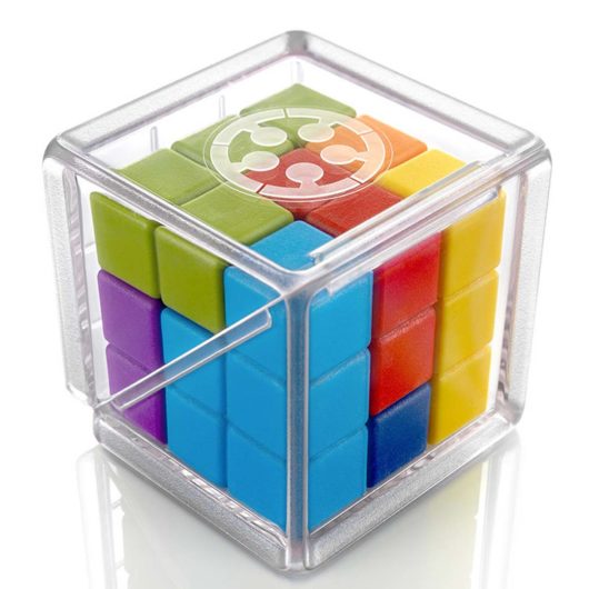 Closed cube of SmartGames Cube Puzzler Go