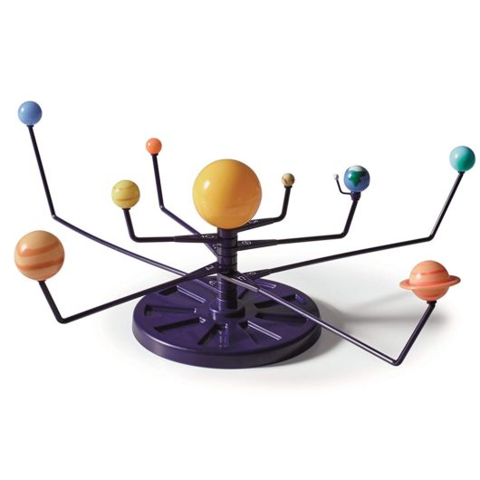 Create your own moveable solar system with this rotating planetarium