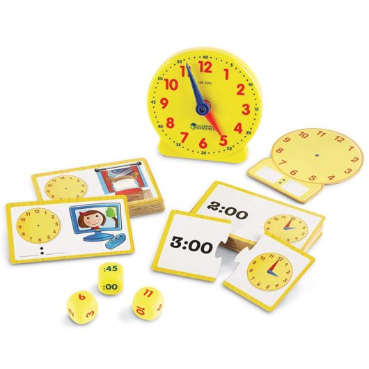 Turn the hands to set the time, complete the puzzles and help children learn how to tell the time!