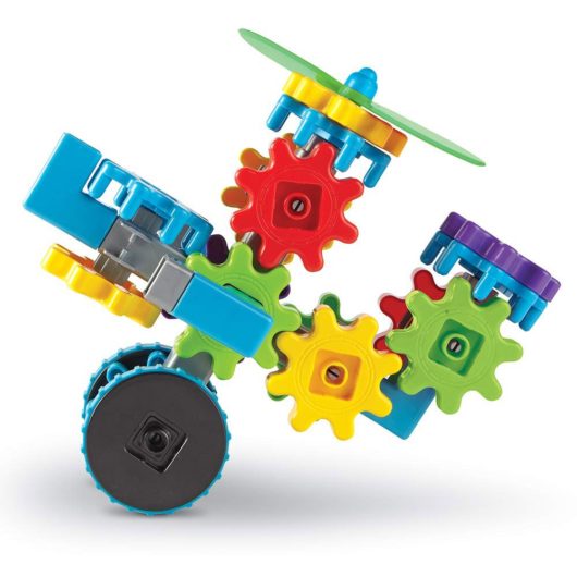 Kids can build a spinning whirling flying machine with this Gears building set